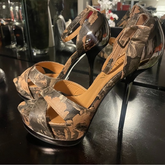 Paperfox strappy platform heels - Picture 6 of 9